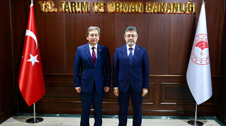 Viktor Rybak and Ibrahim Yumakli. Photo courtesy of the Ministry of Foreign Affairs