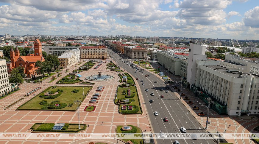 The Nezavisimosti Square in Minsk. An archive photo