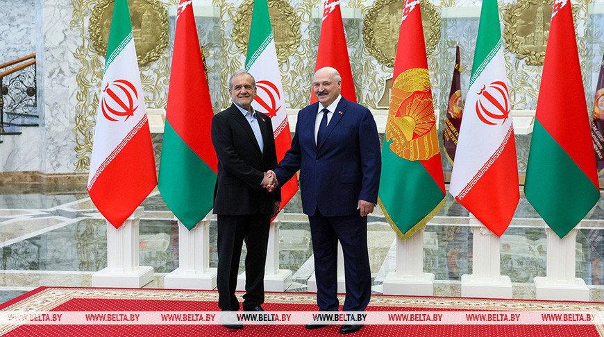 Masoud Pezeshkian and Aleksandr Lukashenko