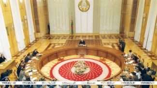 Aleksandr Lukashenko during an interview with Belarusian and foreign mass media after the election, September 2001
