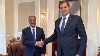 Ahmed Mohammed al-Madbuh and Maksim Ryzhenkov. Photo courtesy of the Ministry of Foreign Affairs