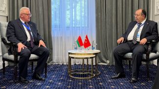 Igor Karpenko and Ahmet Yener. Photo courtesy of Belarus' CEC