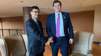 Maksim Ryzhenkov and Touhid Hossain. Photo courtesy of the Belarusian Ministry of Foreign Affairs Maksim Ryzhenkov and Touhid Hossain. Photo courtesy of the Belarusian Ministry of Foreign Affairs