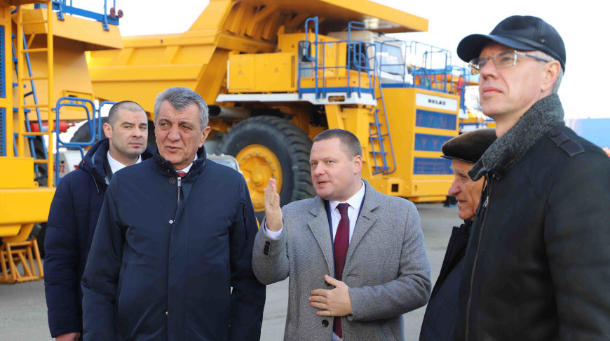 BelAZ photo