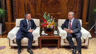 Yuri Gorlov and Qurbon Hakimzoda. Photo courtesy of the Belarusian Agriculture and Food Ministry