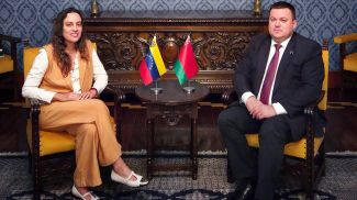 Andrea Gabriela Corao Faría and Dmitry Derevinsky. Photo courtesy of the Belarusian Ministry of Foreign Affairs