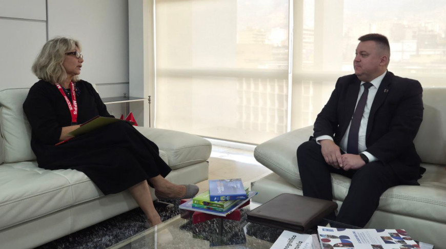 Nuramy Josefa Gutiérrez González and Dmitry Derevinsky. Photo from venezuela.mfa.gov.by