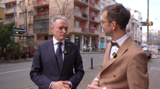 Screenshot from the ONT TV channel broadcast