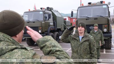 Belarusian paratroopers receive new military hardware