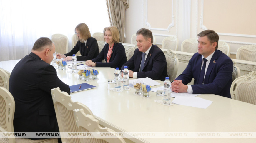 Petrishenko meets with member of EEC Board for Competition and Antimonopoly Regulation