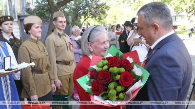  War veteran Galina Lelikova receives congratulations  