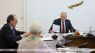 Belarusian Parliament speaker meets with constituents 