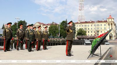 Flower ceremony at Victory Monument in Minsk