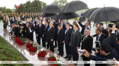  Flower ceremony on Mound of Glory near Minsk 
 
  