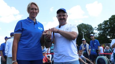 Karsten donates her Olympic medal to NOC 