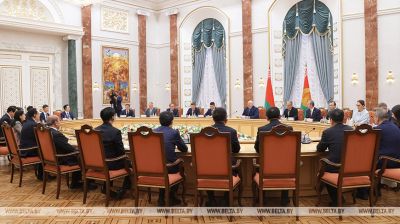 Lukashenko meets with Party Secretary of Peking University Hao Ping