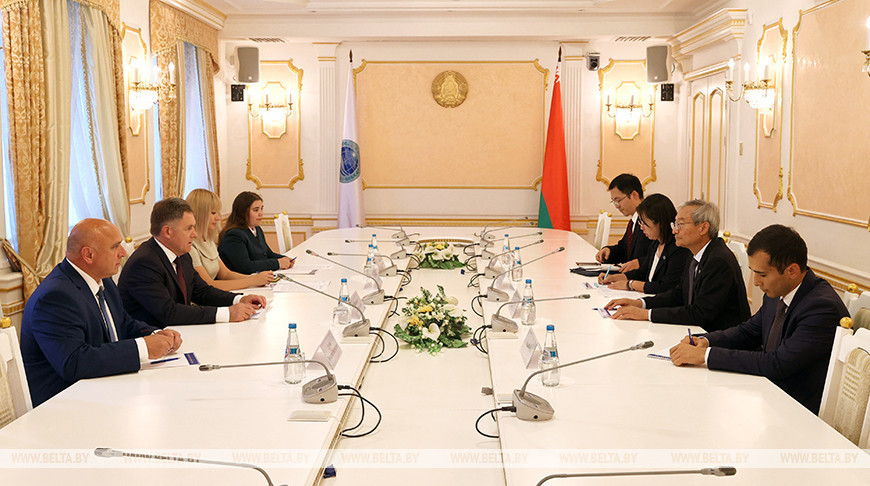 Belarusian Vice PM meets with SCO chief 