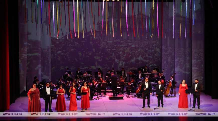 Joint gala concert at Ruben Dario National Theater