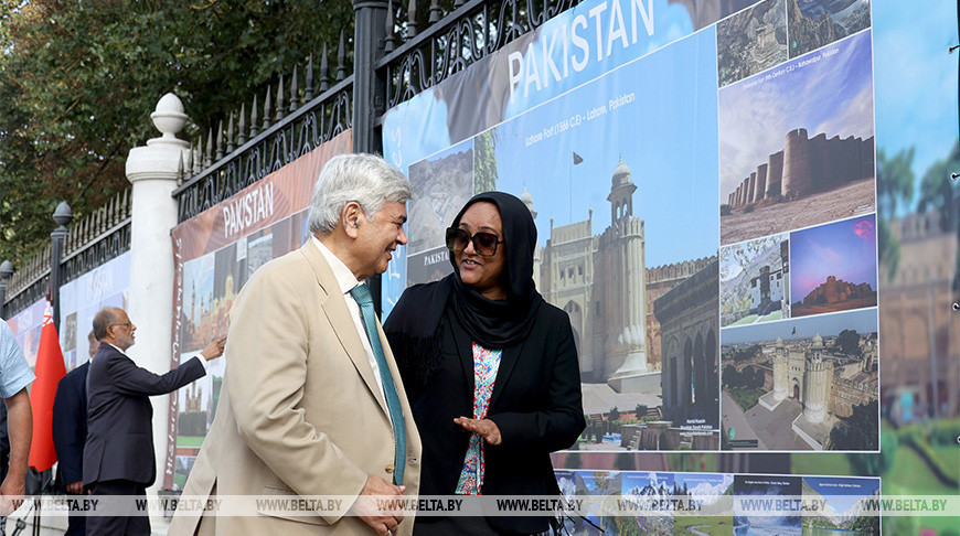 Pakistan at First Glance exhibition opens in Minsk