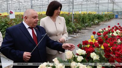 Kochanova visits Zhdanovichi agricultural complex