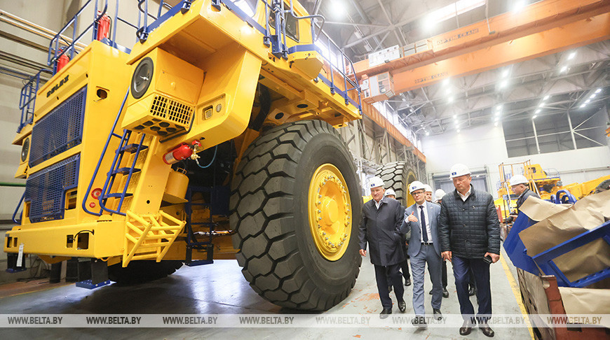 Russian MPs visit BelAZ