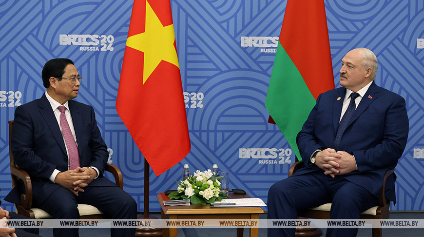 Lukashenko meets with Vietnam's PM in Kazan 