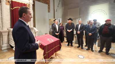  Voloshin yeshiva reopens
after renovations 
   