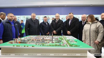 Sergeyenko visits Slutsk Sugar Plant 