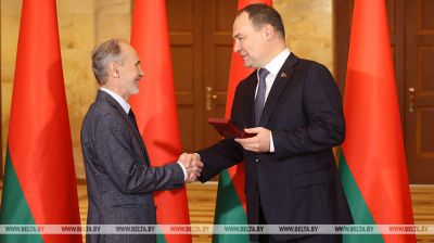 Belarusian
PM presents state awards for services to BelNPP project