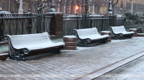 Snow blankets Minsk