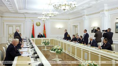 Lukashenko holds meeting to discuss future of Belarusian science