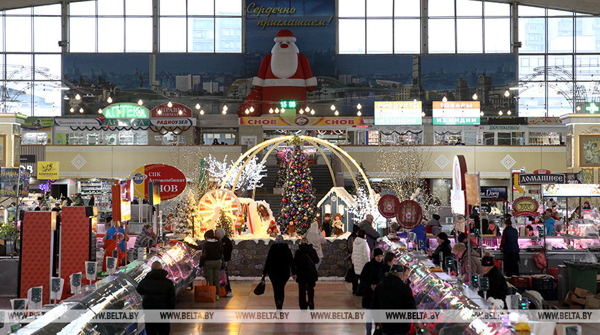 Christmas display decorates Minsk central market