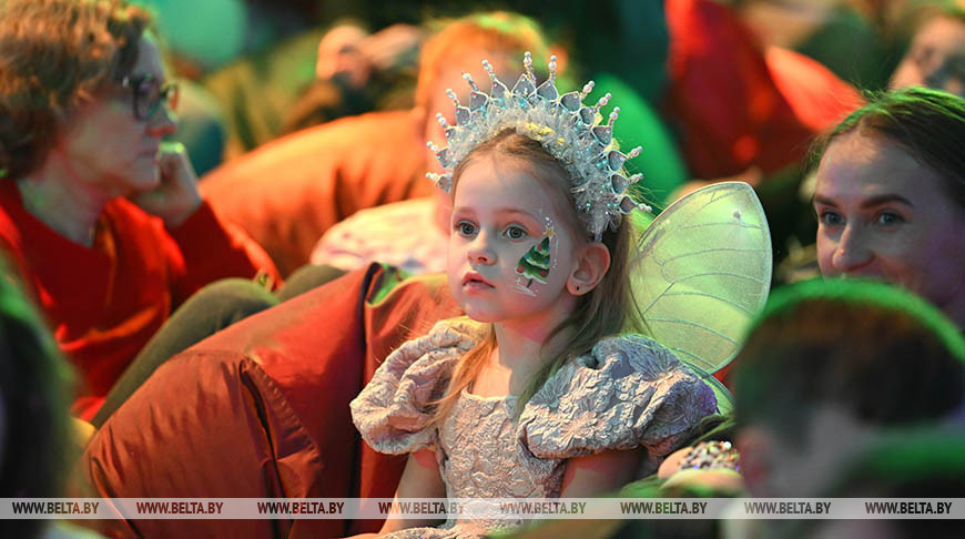 Belarus’ NOC hosts Christmas Tree for 1,500 children