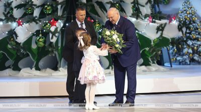 Lukashenko attends charity event for children