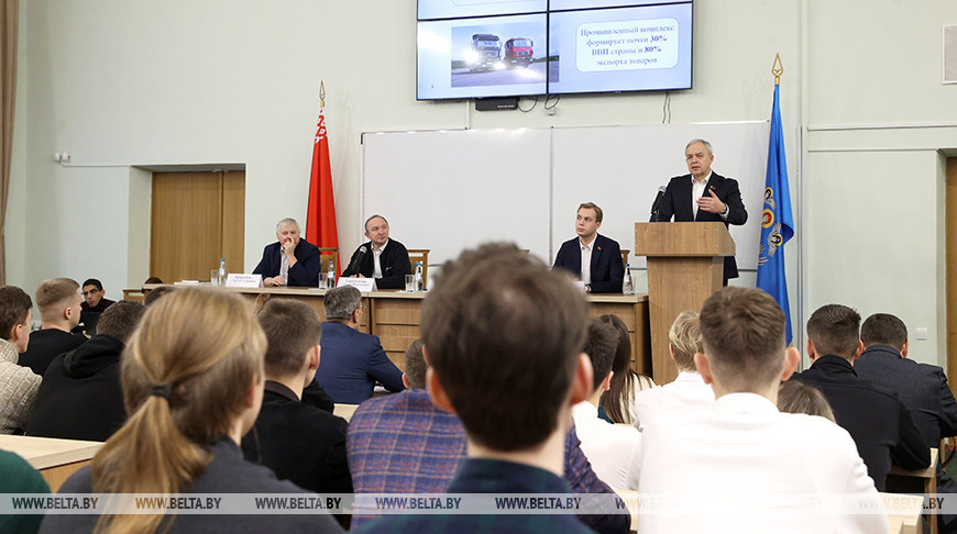 Belarus Parliament awareness raising project for young people 