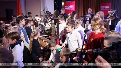 Bolshoi orchestra gives workshop for arts students in Lida