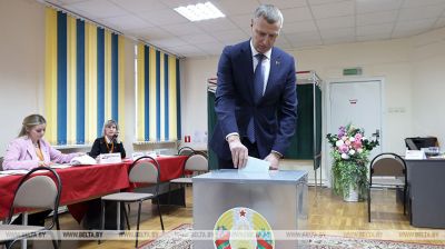  Krutoi cast his vote in Minsk 