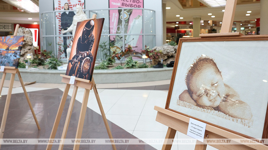 Belarusian Women's Union presents photo exhibition in Minsk
  
  