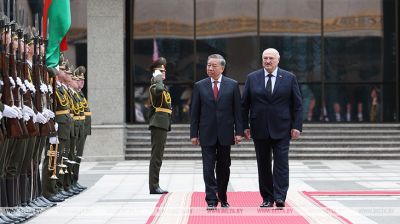 Official welcome ceremony for To Lam in Minsk