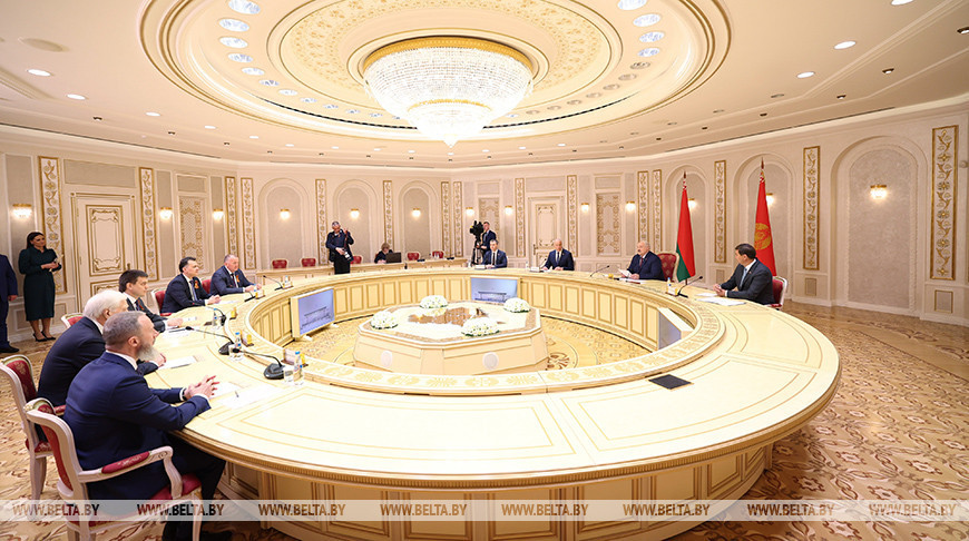 Lukashenko meets with governor of Russia's Krasnoyarsk Territory Lukashenko meets with governor of Russia's Krasnoyarsk Territory