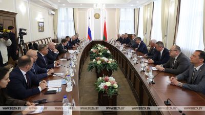 Belarus’ vice premier meets with Russia’s Primorye Territory governor