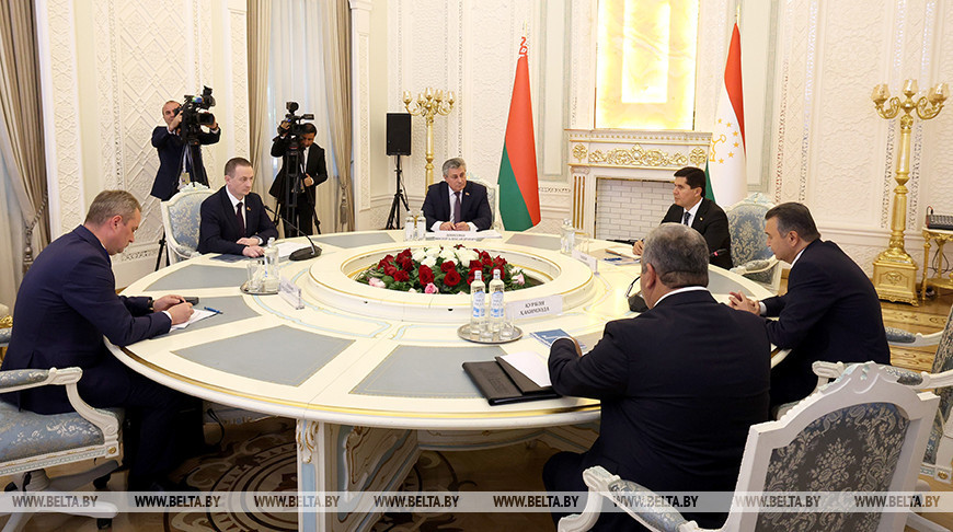 PMs of Belarus, Tajikistan meet in Dushanbe