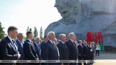 Senior legislators of Belarus, Russia visit Brest Fortress