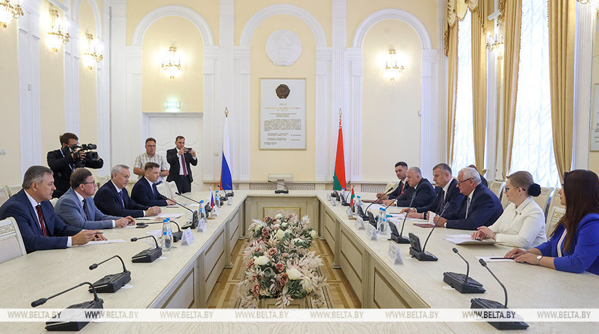 Meeting to discuss Belarus-Russia’s Novosibirsk Oblast cooperation 