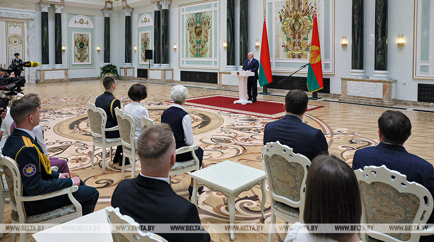 Ceremony to honor university graduates, faculty members