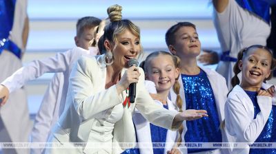  
  Grand concert in Palace of the Republic
  
   
  
 
