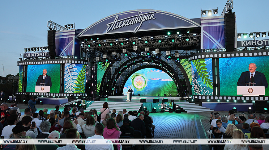 Lukashenko attends festival in Alexandria