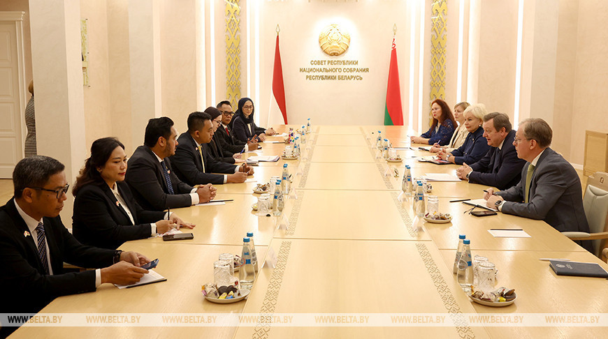 Meeting with Indonesian MPs in Belarus Parliament