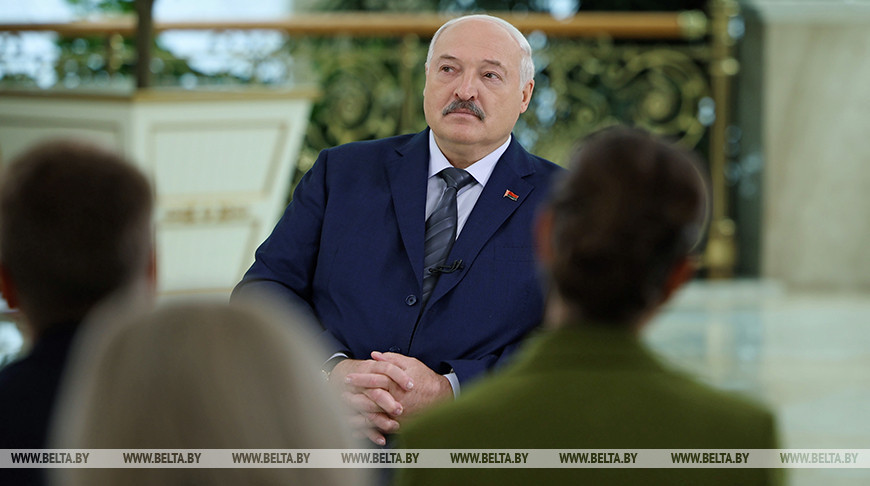 Lukashenko talks to Belarusian journalists Lukashenko talks to Belarusian journalists