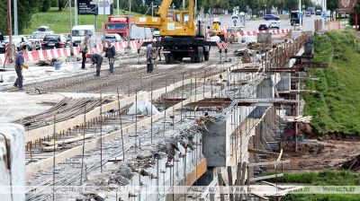 Bridge over Vitba River in Vitebsk under repair